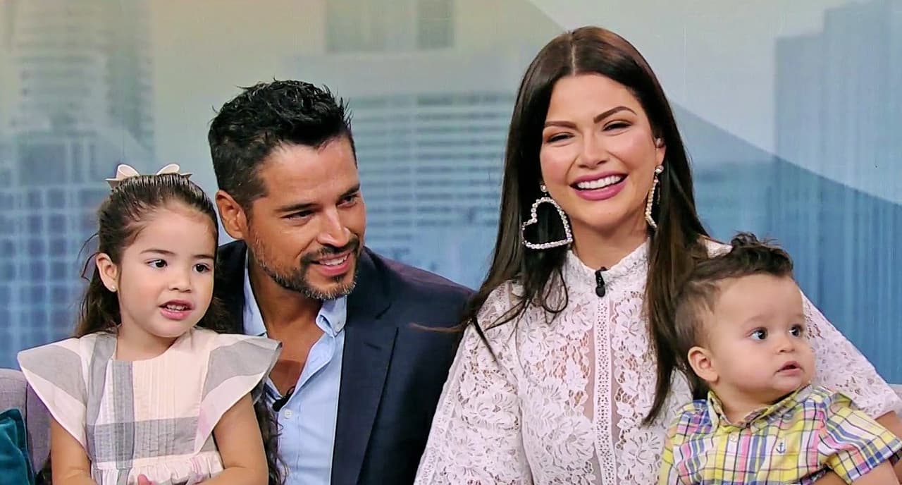 Junto a Luis Carlos Martínez, Giulietta y Gael, Ana Patricia agradeció a la audiencia hispana que la sigue desde su reinado en Nuestra Belleza Latina: “Gracias al público que me permitió entrar en sus casas, en sus corazones, en sus redes sociales. Gracias por los mensajes que me mandan, estoy muy contenta, estoy muy feliz es lo más importante y de aquí puras bendiciones para mí y para todos”.