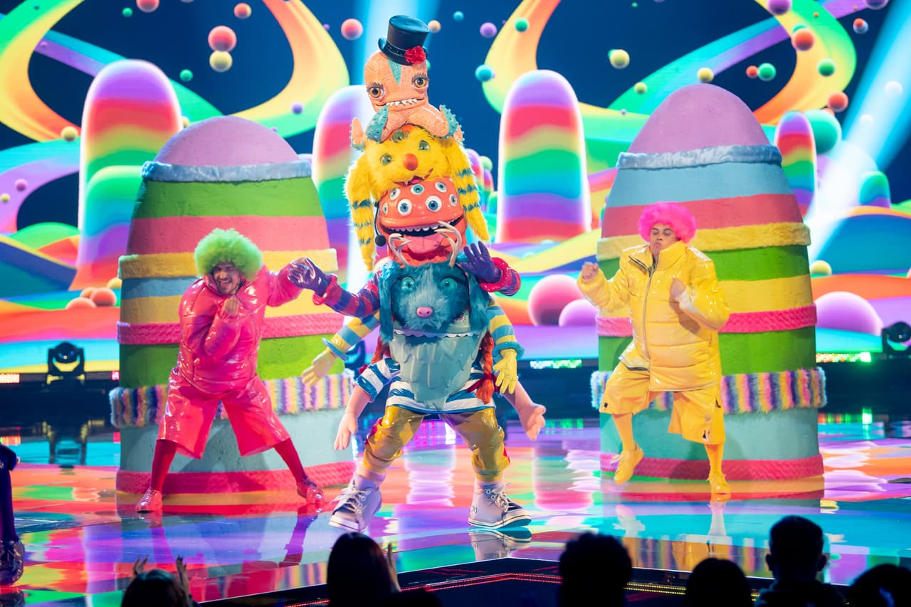 Bunch sorprendió al interpretar 'I'm Still Standing', uno de los más grandes éxitos del compositor y cantante británico Elton John. 
<br>