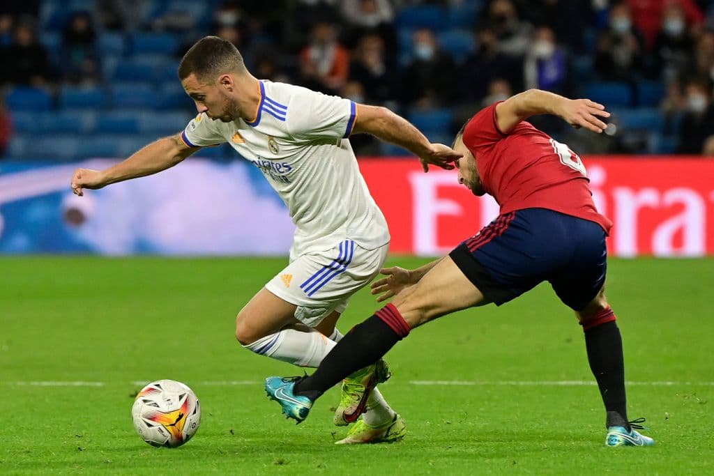 La defensa de Osasuna no deja que la artillería pesada del Real Madrid los penetre y firman el empate 0-0.
