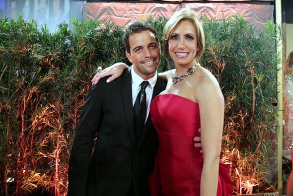 ¿A quién no le gusta un 'selfie'? Y es que están de moda. Mira estas que los artistas se tomaron en la alfombra de Premio Lo Nuestro 2014.