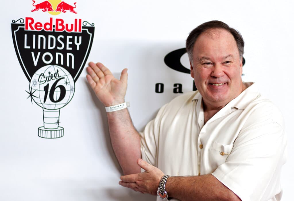 Muere a los 75 años Dennis Haskins, el famoso director en 'Salvados por la campana'