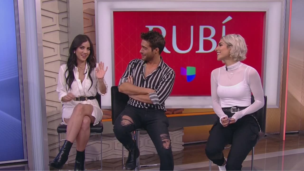 ‘
<b>Rubí</b>’ es considerada una de las telenovelas más exitosas de todos los tiempos. Su alcance fue tal, que se ha retransmitido en más de una ocasión y hasta 
<a href="https://www.univision.com/famosos/telenovelas-que-fueron-muy-exitosas-y-ahora-tienen-un-remake-fotos">tuvo un remake</a> en el 2020. 
<b>Dale play al video para conocer los detalles.</b>