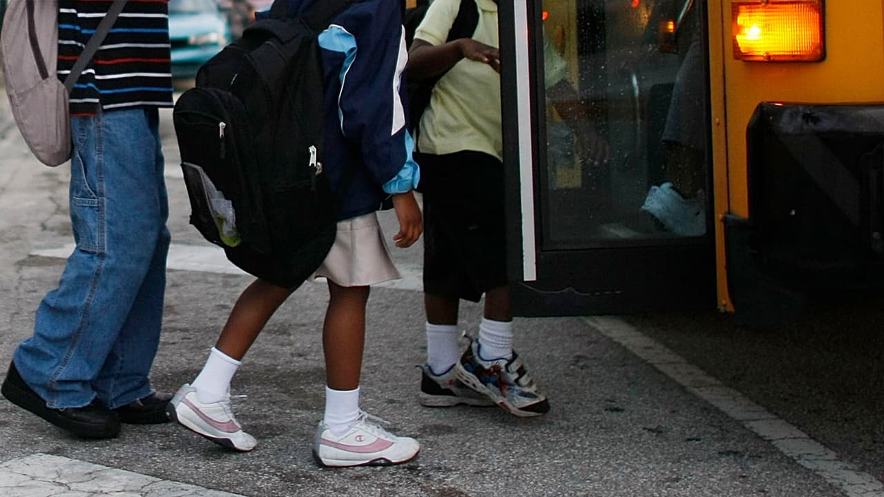 Muere atropellado un niño de 9 años tras bajarse de un vehículo en Jacinto City