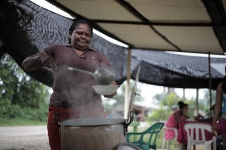 El perdón de los desplazados: la aldea colombiana que perdonó a sus verdugos