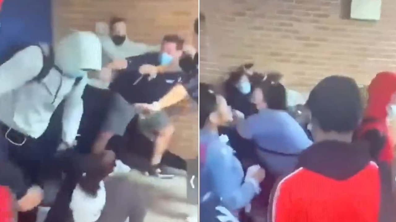 Caos en una secundaria de NYC: estudiantes son captados en medio de violenta pelea 