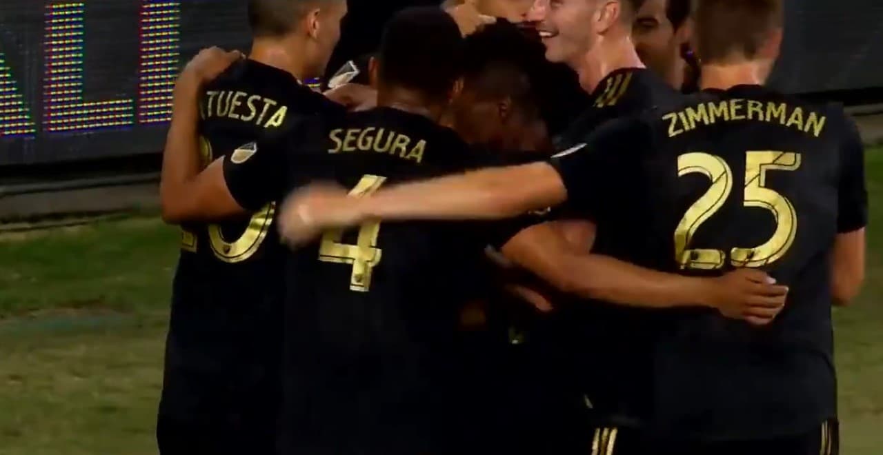 La MLS Supporter's Shield es el trofeo que se entrega al equipo que consiguió mayor puntaje en la temporada regular en la MLS.