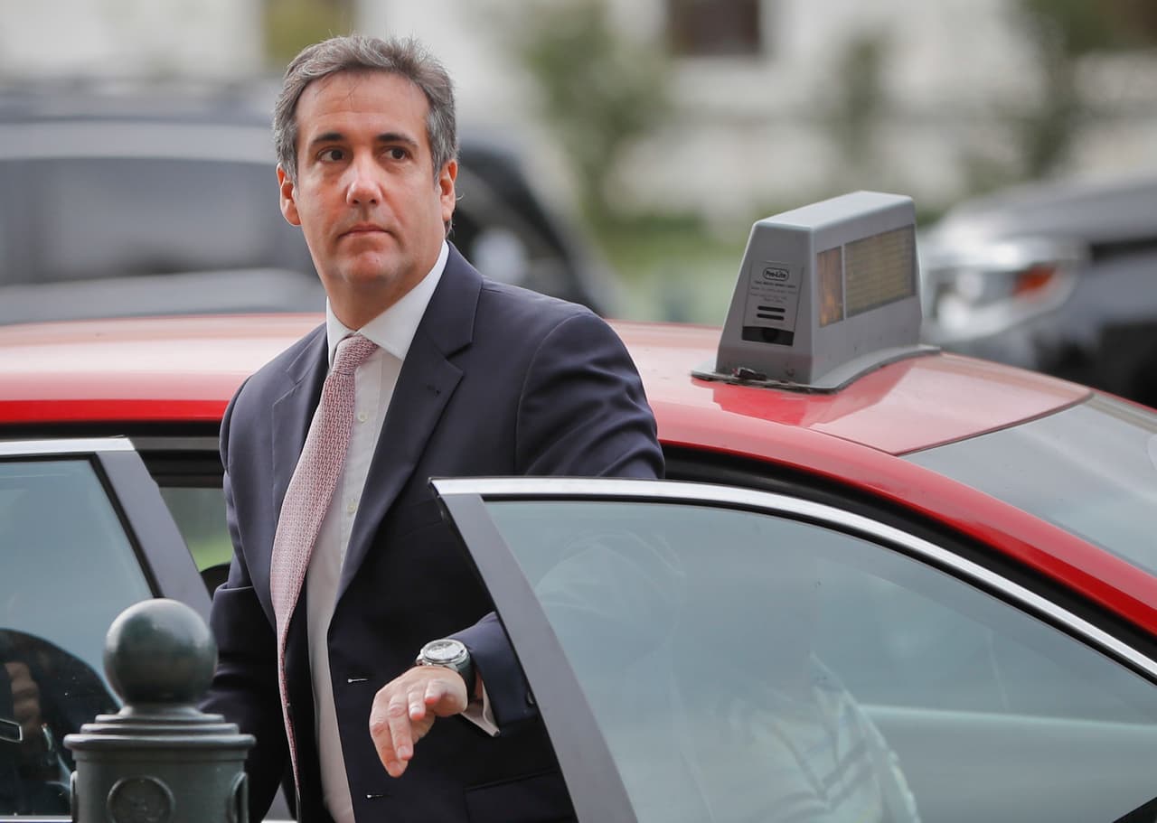 Donald Trump sabe (y teme) que Michael Cohen ya no está "dispuesto a recibir una bala" por él