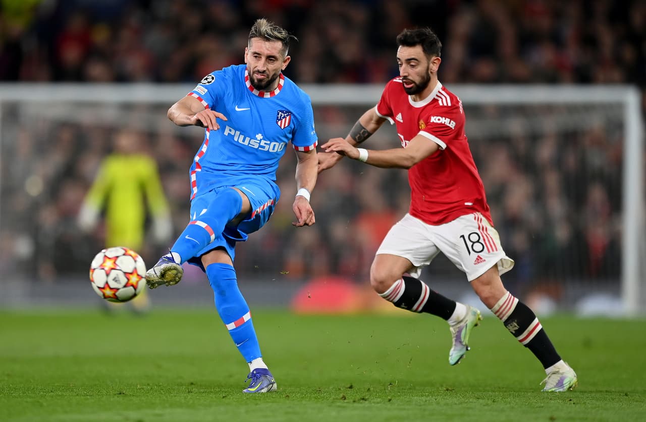 Atlético de Madrid eliminó a Manchester United en Old Trafford al ganar de visitante para avanzar a los Cuartos de Final de la Champions League; Héctor Herrera fue titular ante Cristiano Ronaldo.
