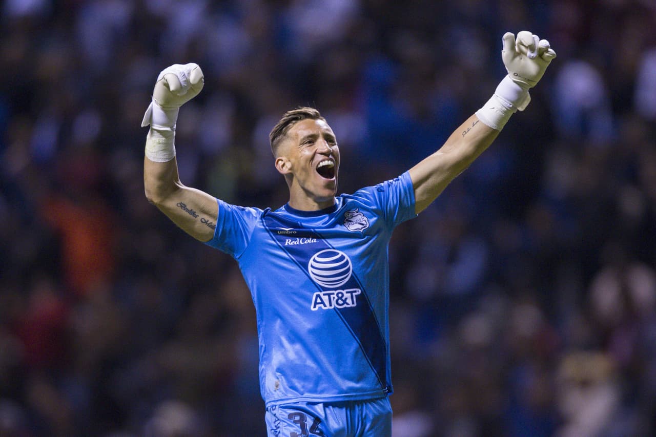 <b>Nicolás Vikonis (Puebla)</b>
<br>Penales detenidos: 6
<br>Con Puebla: 2
<br>Con Boyacá Patriotas: 2
<br>Con Millonarios: 1
<br>Con Cerrito: 1