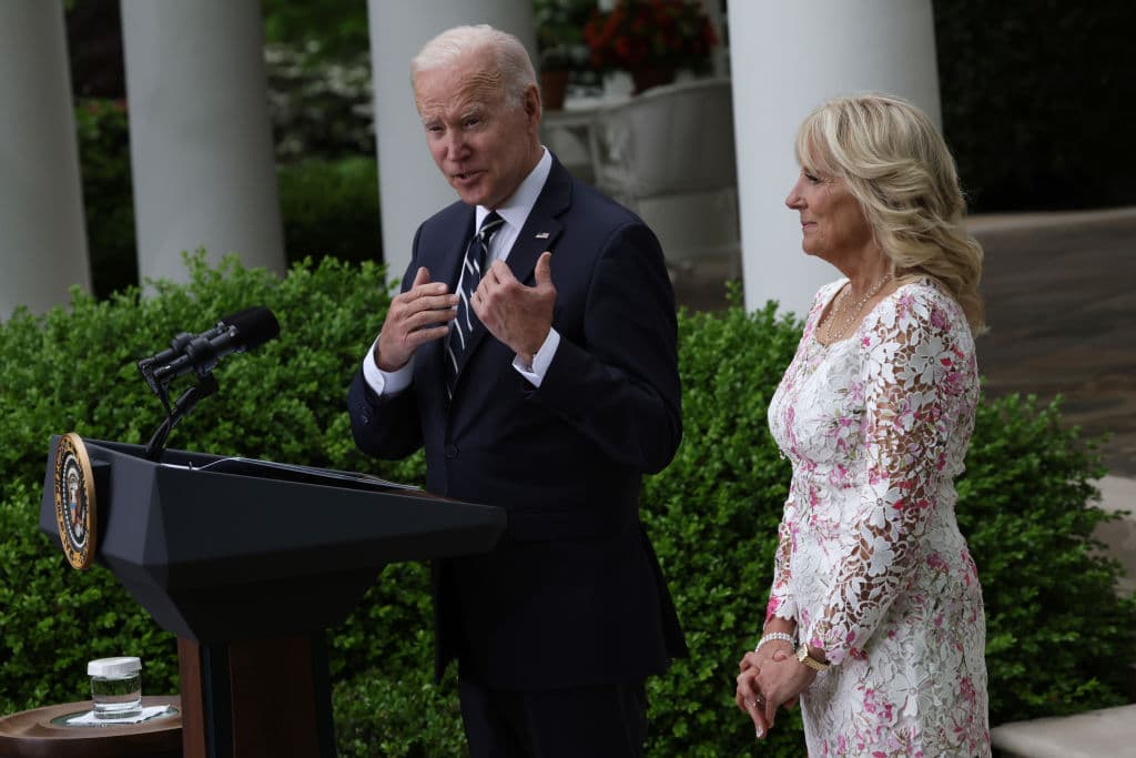 "Somos una comunidad migrante. Decimos eso y la gente no lo cree, pero es nuestra fortaleza", dijo el presidente estadounidense en la ceremonia.