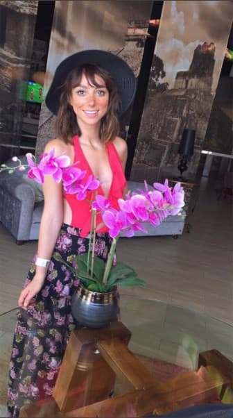 Cuatro meses después y sin que nadie lo sospechara
<b>, </b>la presentadora del programa ‘Hoy’ confirmó que se encuentra soltera y que su relación con el famoso youtuber terminó.