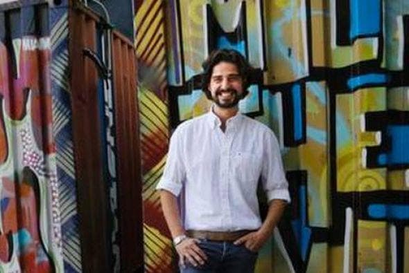 Pero mientras la actriz se debatía en los juzgados, Lucianna sufrió otra pérdida:
<b> <a href="https://www.univision.com/entretenimiento/muere-el-viudo-de-lorena-rojas" target="_blank">Jorge Monje, su padre, murió</a> </b>en enero de 2016. El productor se quitó la vida en su casa de Miami.
<br>