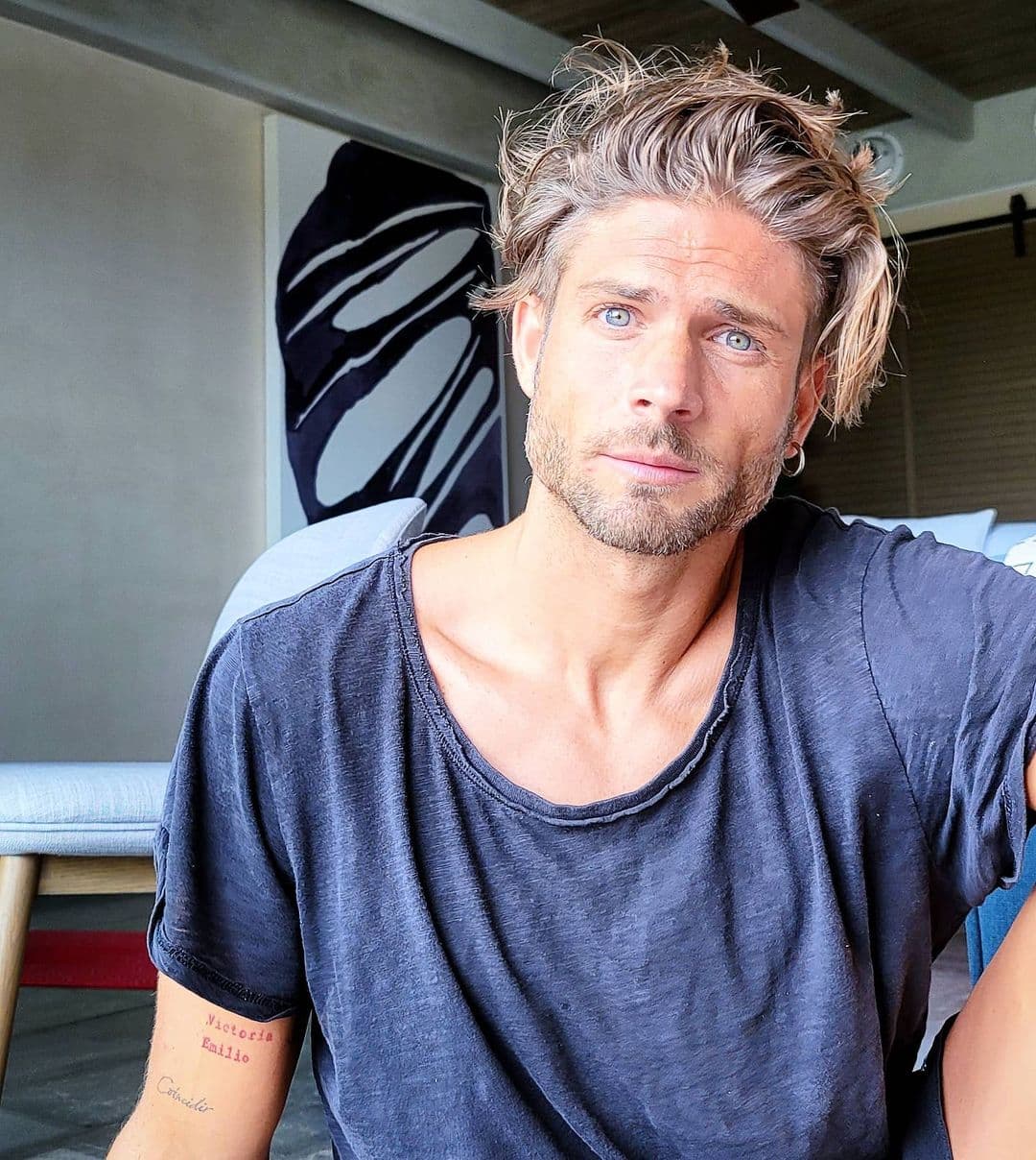 Sobre su participación en esta nueva historia señaló que lo que más le atrajó es que cada capítulo invita a reflexionar sobre el daño que pueden causar comentarios inapropiados en redes.