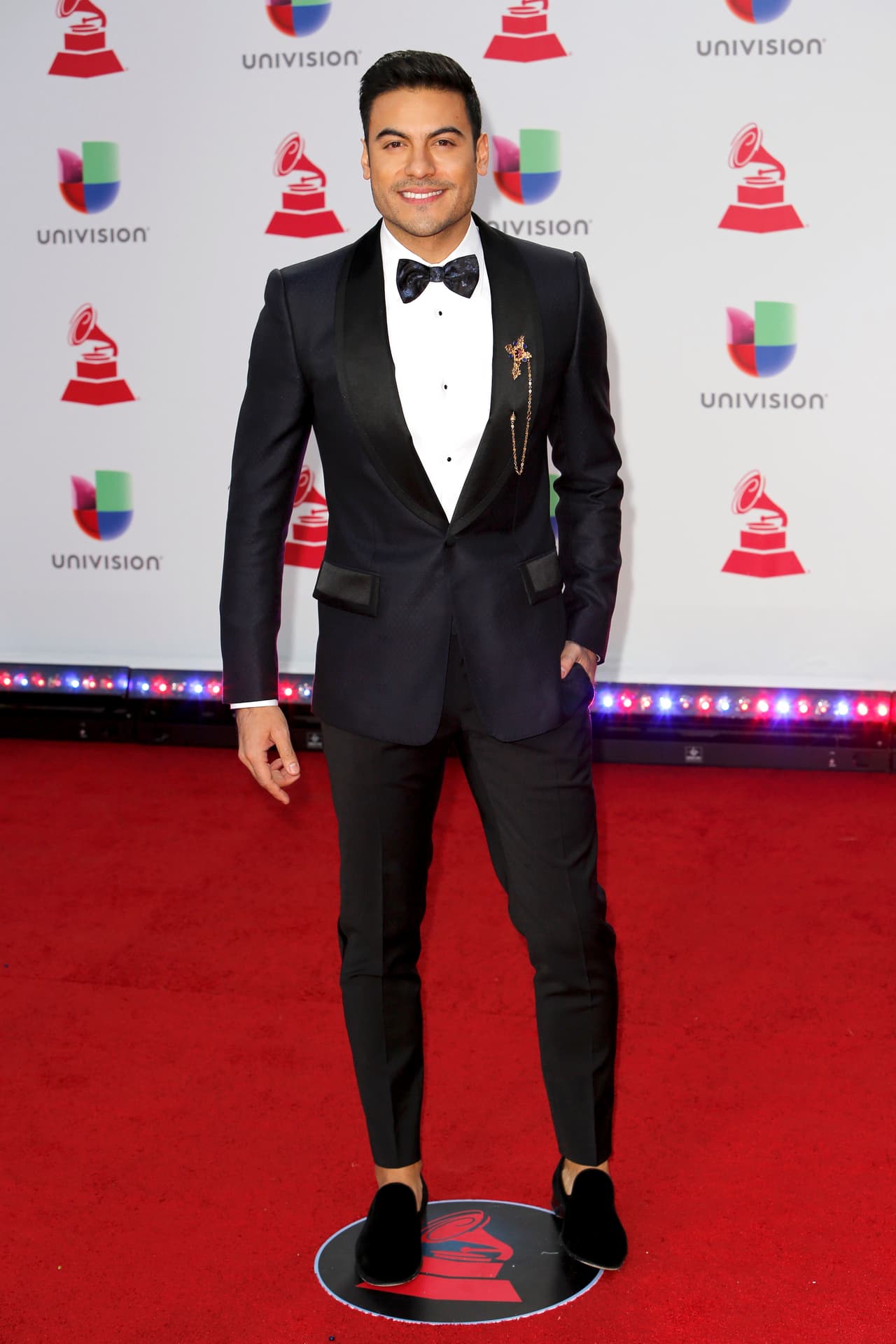 “Soy un mujer feliz, soy una mujer que se siente completamente amada y respetada como nunca en mi vida y así quiero que lo sepan. Yo sé que estoy con la persona perfecta para mí y sobretodo sé que estoy con el amor de mi vida”, concluyó.