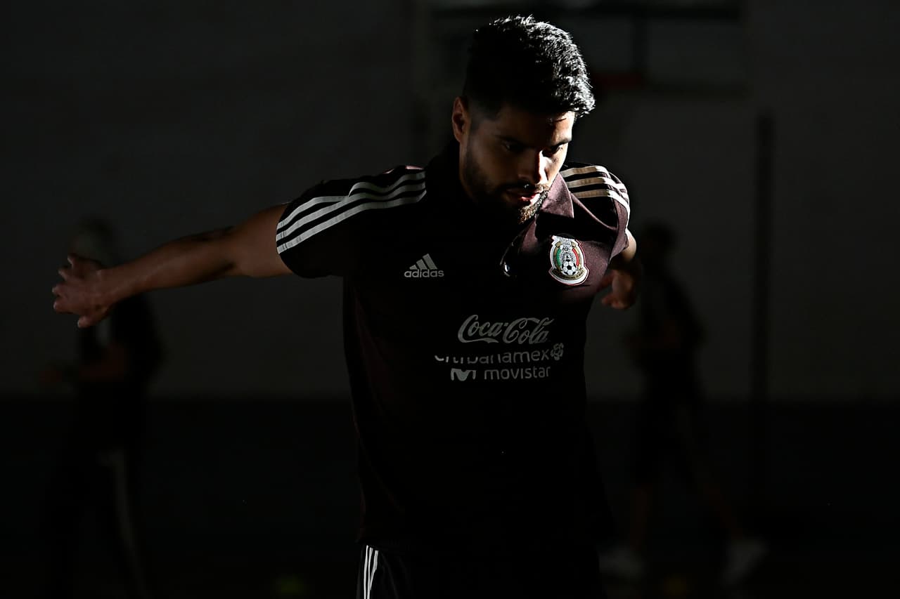 Continúa el calvario de Néstor Araujo: causó baja del Tri