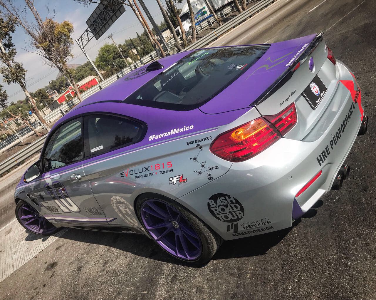 Además de autos sin modificaciones, los 
<b>coches con algo de tuning </b>aprovechan esta ocasión para dejarse ver.