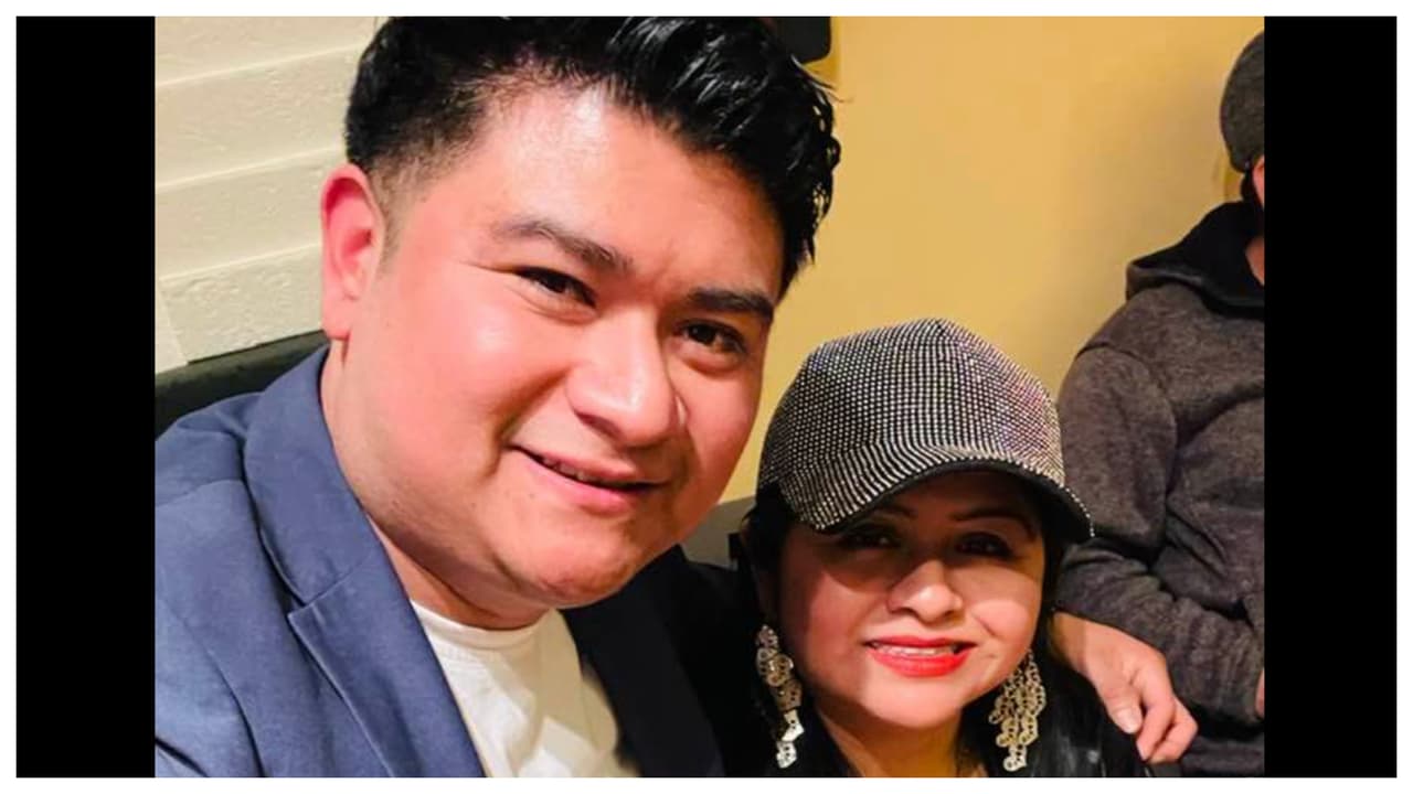 Los dos trabajaban cortando carne en dos carnicerías distintas, y cuando salían de trabajar, 
<b>les gustaba ver fútbol juntos. </b>