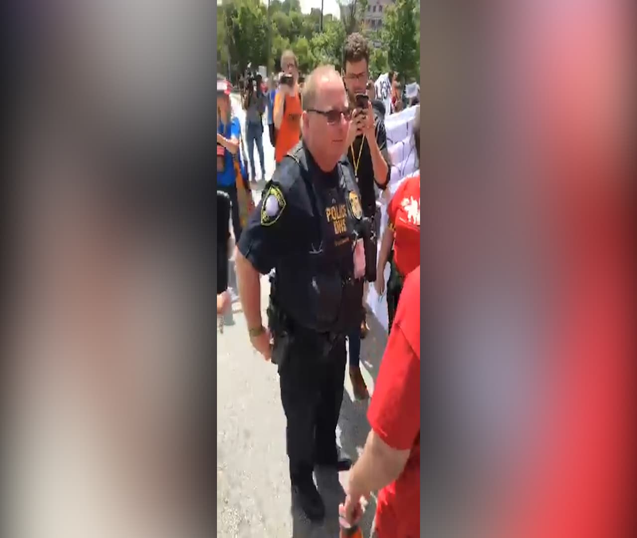 Una protesta este lunes contra el Servicio de Inmigración y Control de Aduanas de los Estados Unidos (ICE) en Atlanta terminó con al menos dos personas arrestadas, según los organizadores de la manifestación.