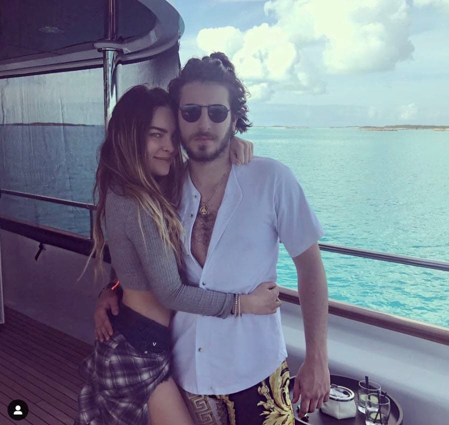 Al poco tiempo de este ajuste, su famosa hermana también realizó una publicación en sus historias de Instagram en donde felicitó a su hermano.
<br>