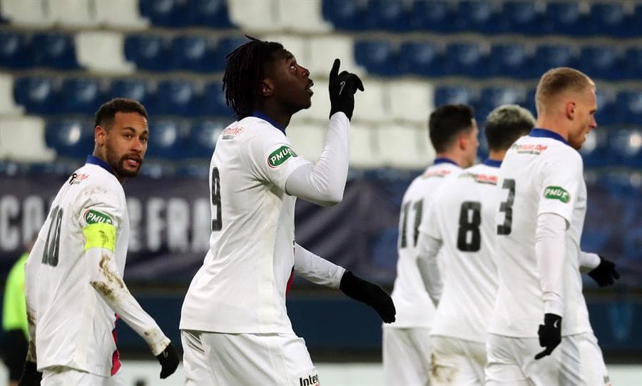 El Paris Saint Germain, por la mínima, derrota al SM Caen. El gol fue por parte de Moise Kean y le da la victoria a su equipo en la Copa de Francia. El astro brasileño, Neymar, salió lesionado del campo y será duda ante el Barcelona.