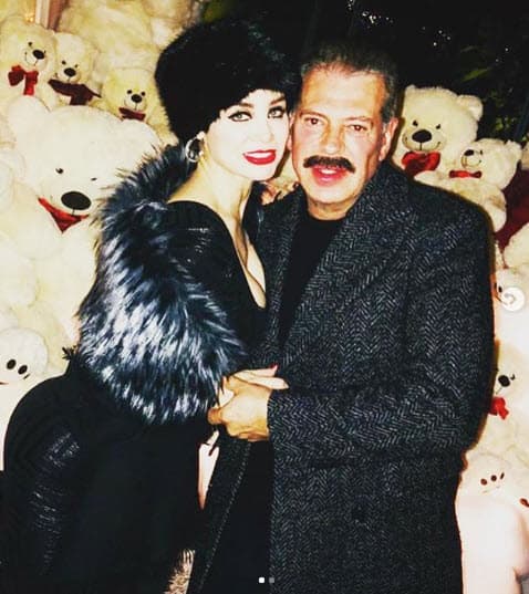 El cambio del look no le gustó mucho a sus seguidores así que optó por dejarse el bigote otra vez.