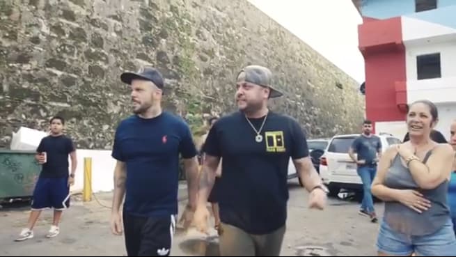 Residente y Tempo dejan atrás su rivalidad para ayudar a Puerto Rico