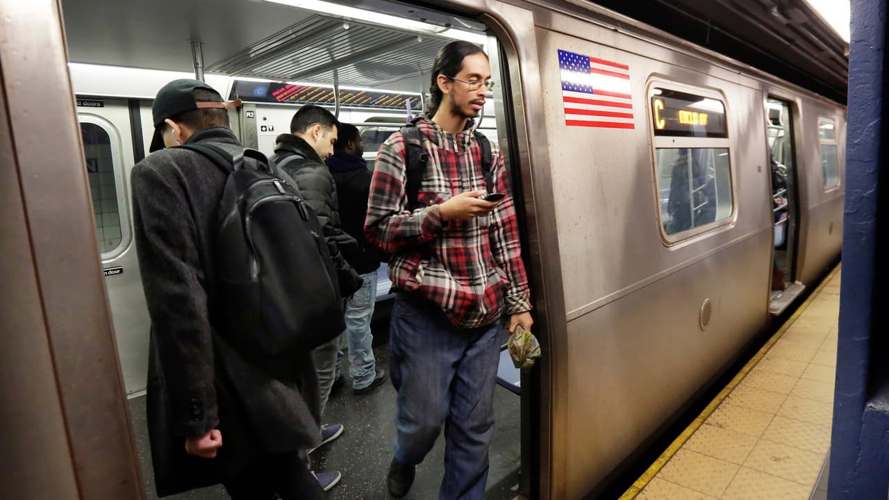 Conoce las nuevas tarifas que entraron en vigor para el metro y autobuses de Nueva York