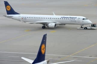 La alemana Lufthansa, la aerolínea más grande de Europa, reducirá a partir del 3 de agosto sus vuelos.