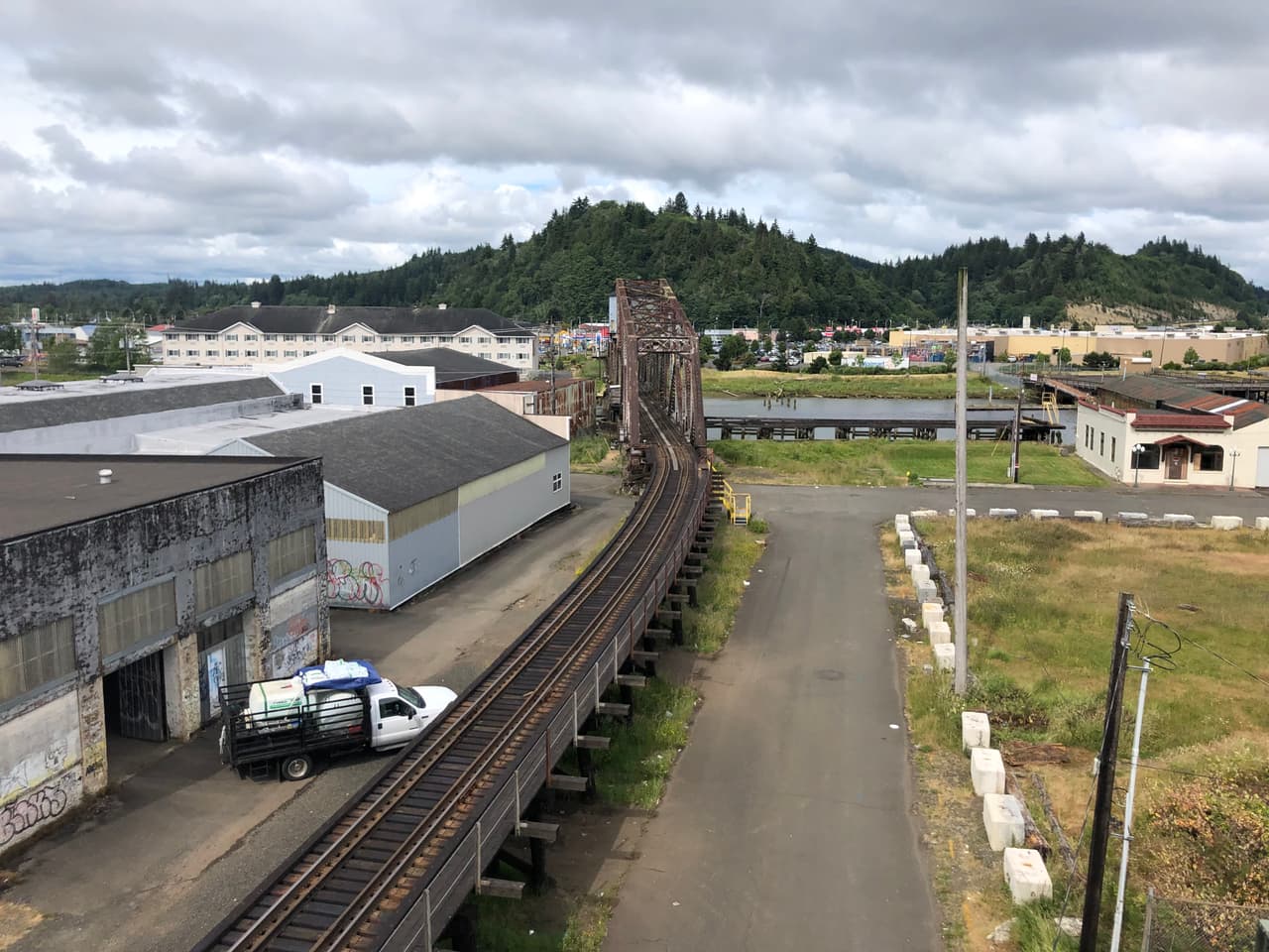 Una vista de Aberdeen, Washington, desde el Puente del Río Chehalis. Baltazar reside en el área desde que se mudó de México.