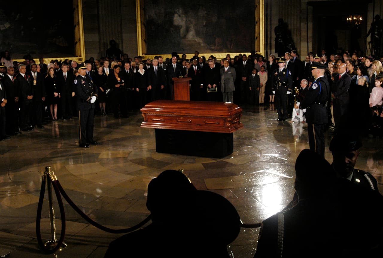 Después de la ceremonia en el Capitolio, el féretro con el cuerpo de Parks fue llevado de regreso a Detroit, donde pudo ser visto por miles de personas. Fue enterrada junto a su esposo y su madre en el cementerio Woodlawn, en esa ciudad.