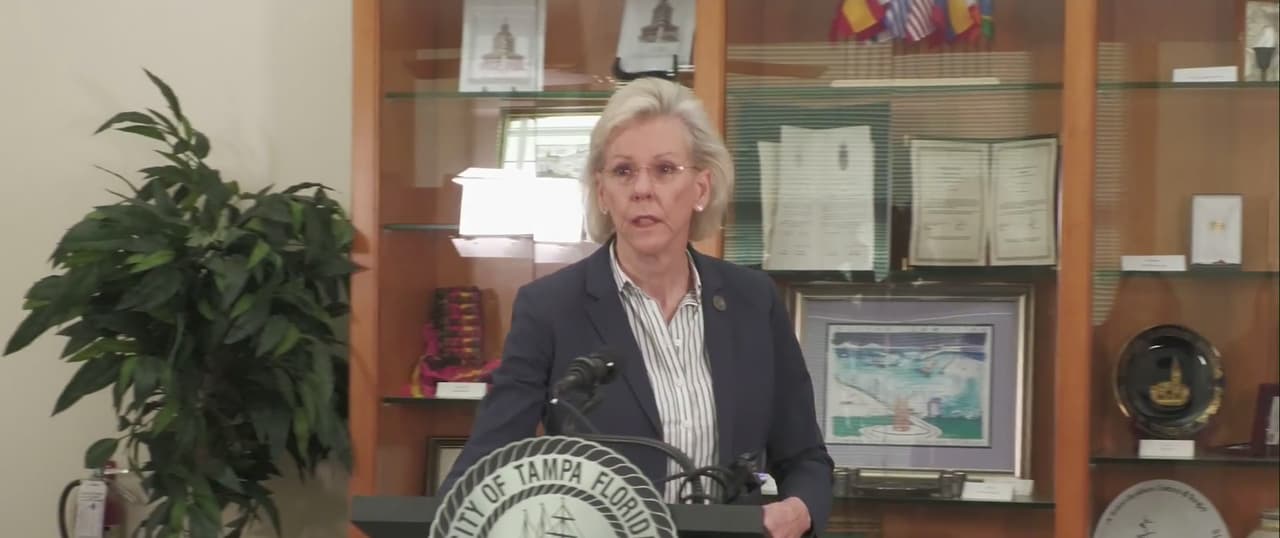 Residentes en contra de aumentos en impuestos para solucionar problemas de Tampa: “Más damos, menos vemos”