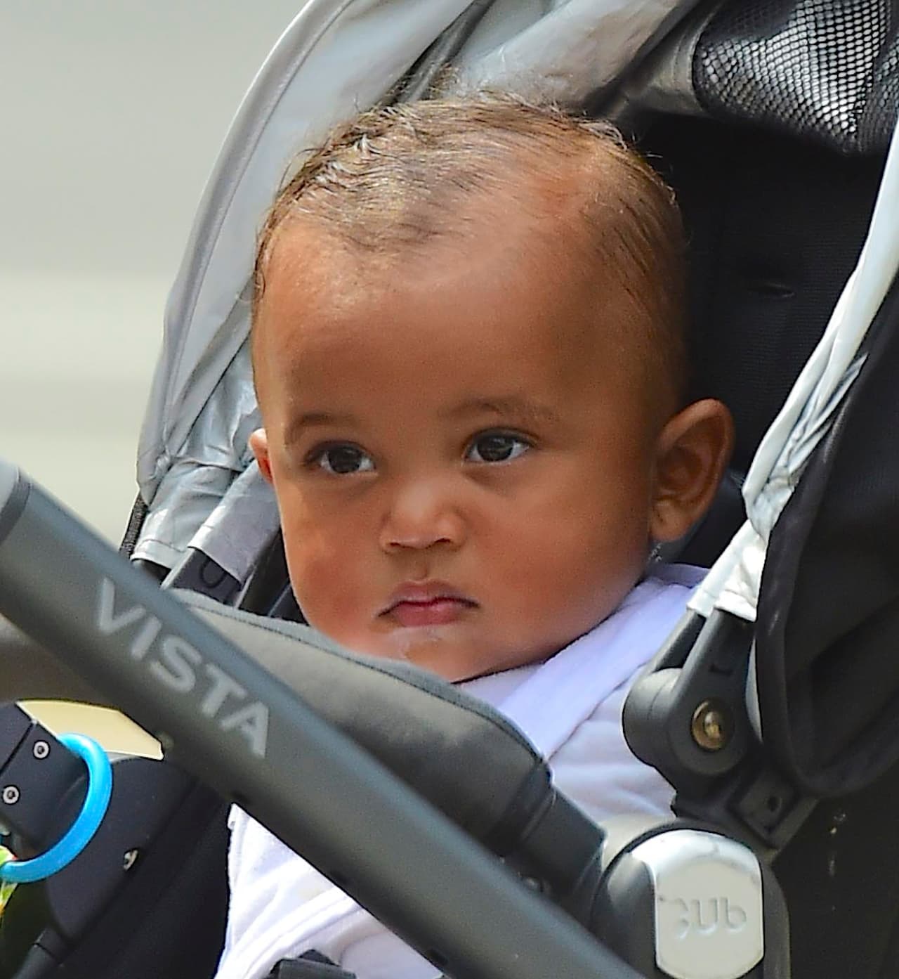 Saint West nació el 5 de diciembre de 2015 en el hospital Cedar-Sinai de Los Ángeles, en California.