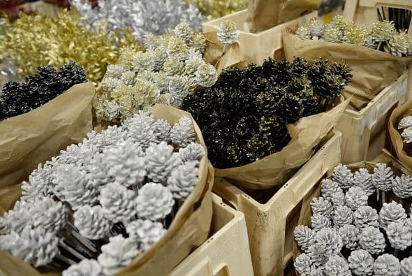 Adornos cálidos para tu árbol de navidad