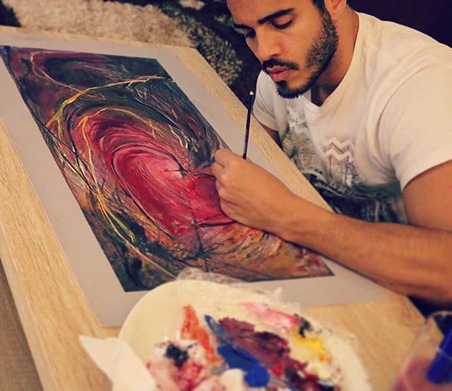 En 2010, su pintura 'Quijotes' fue la pieza puertorriqueña de mayor recaudación en la gala benéfica de Miss Mundo Internacional, que se celebró en China.