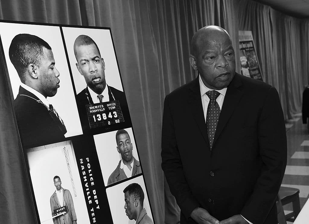 John Lewis, quien el 5 de marzo de 1963 fue el orador más joven del mitin en que Martin Luther King pronunció el discurso "I have a dream", se convirtió en congresista por el distrito 5 de Georgia en enero de 1987 y lo fue hasta su muerte, el 17 de julio de 2020.