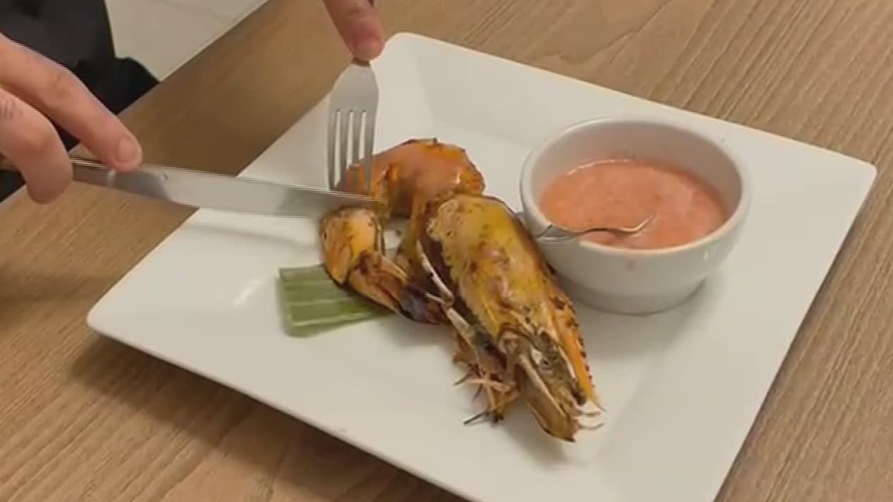 Aprende a hacer una salsa de frutas espumosa para el Día de San Valentín