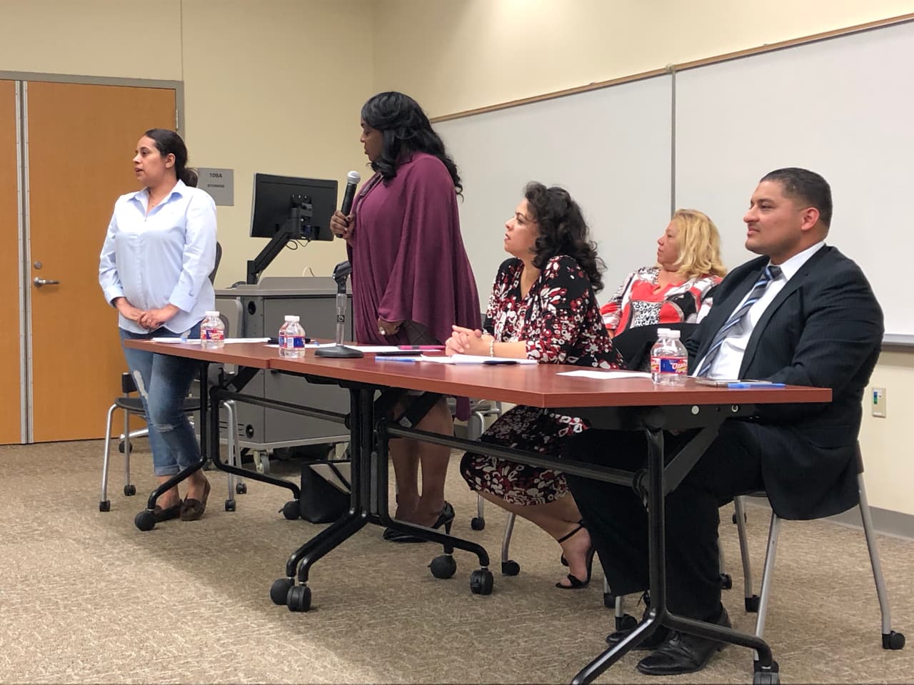 Los candidatos aboradaron varios entre ellos educación, desarrollo económico, seguridad, y más.