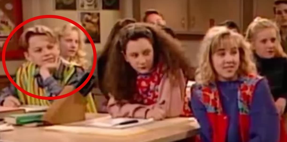 A principios de los 90, Leonardo DiCaprio apareció en 'Roseanne', como el compañero inquieto de Darlene en la clase de economía doméstica. No volvió a salir en ningún otro episodio de la serie.