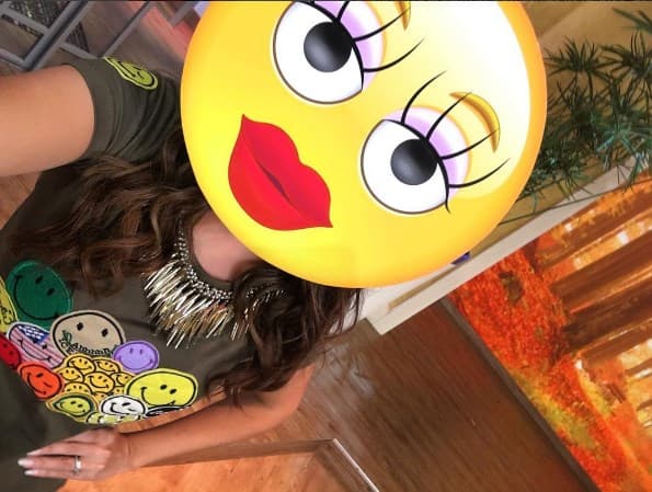 Con este emoji Ana Patricia nos dice: "¡Buenos días hermosuras!" (Septiembre 23, 2016)