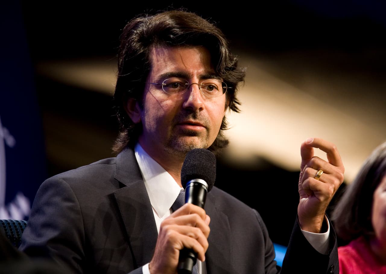 <b>Posición:</b> 11
<br>
<br>
<b>Nombre y edad:</b> Pierre Omidyar, 55 años
<br>
<br>
<b>Empresa:</b> Fundador de eBay.
<br>
<br>
<b>Rank entre los más ricos del mundo:</b> 223 (empate)
<br>
<br>
<b>Fortuna:</b> $8.8 mil millones ($11.3 mil millones en 2022)