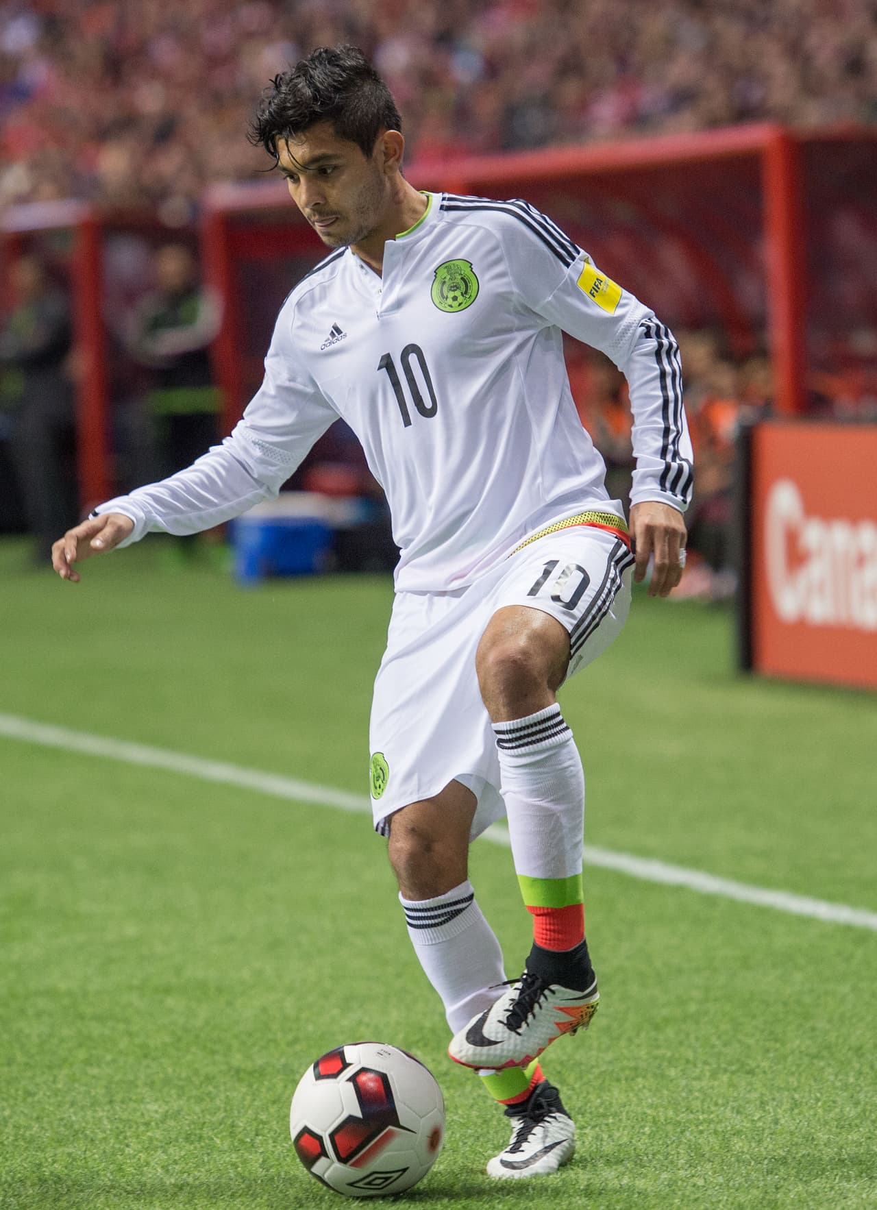 El delantero del Porto, Jesús Manuel Corona, sigue demostrando su talento y conquistando a los aficionados del Tri, y en estos dos partidos frente a Canadá, dejó ver que pasa por un escelente momento a nivel futbolístico, ya que en ambos partidos logró hacerse presente en el marcador.