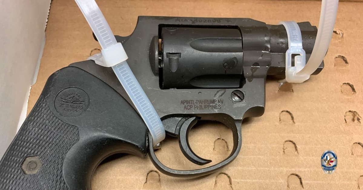 Las drogas confiscadas tienen un valor de aproximadamente $42,000.00. Aunque en este momento no se revelaron muchos detalles del operativo, sí confirmaron que una persona fue arrestada.
<br>