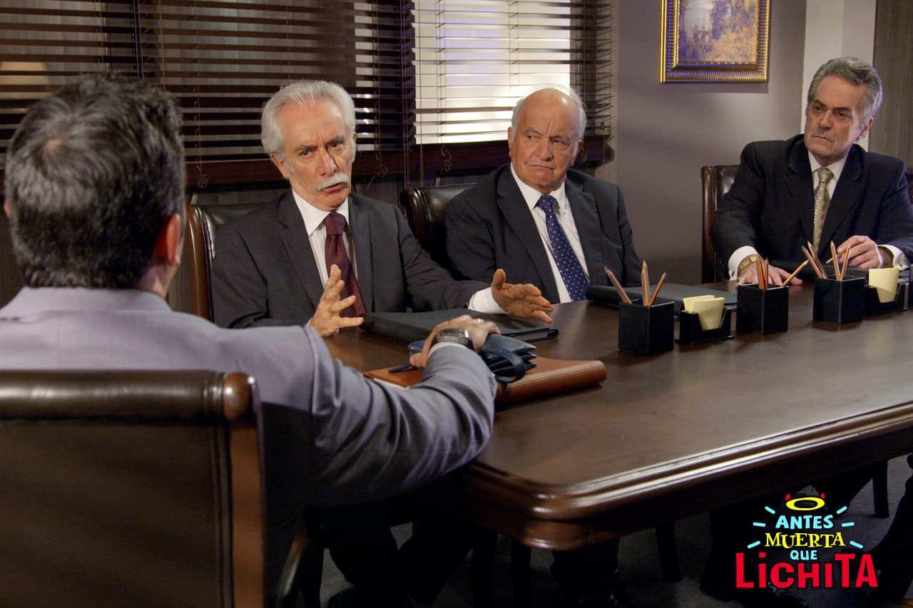 Augusto intentará manipular a los miembros de la API.