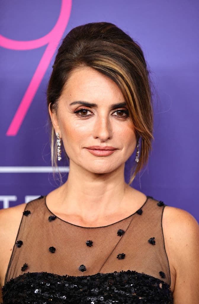 Tanto la actriz de ‘Así del precipicio’ y la protagonista de ‘Piratas del Caribe’ son muy queridas por el público y destacan en cada proyecto en el que trabajan.