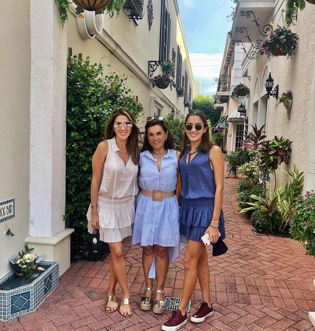 Pero ya saliendo del terreno de Premios Juventud, nuestra Maity agradeció a su mami y su hermana los días que pasaron con ella, en momentos de incertidumbre ante la pandemia.