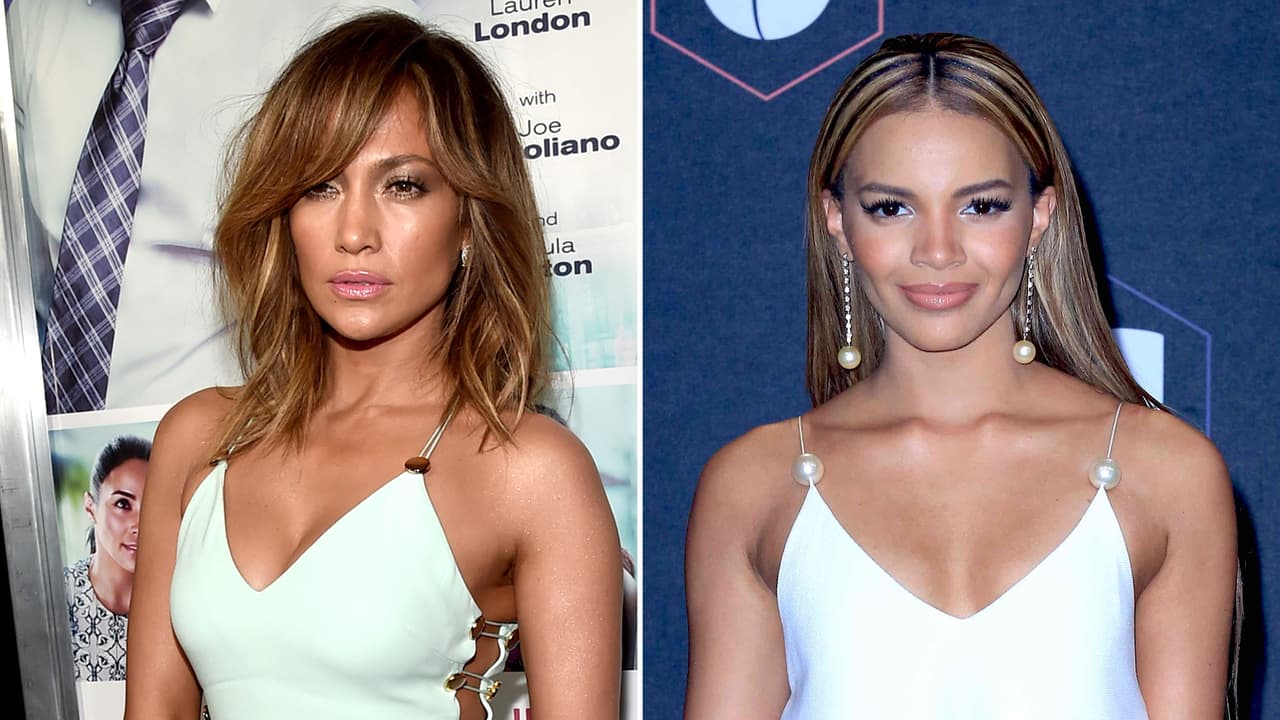 El blaco es un color frecuente en el guardarropa de Jennifer Lopez. Tiene modelos casuales, elegantes y vaporosos como este que se parece mucho al que Leslie Grace usó para conducir los Premios Juventud.