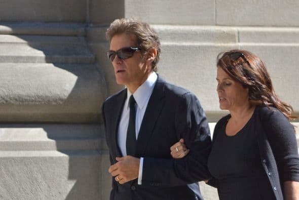 El doctor Mehmet Oz con su mujer.