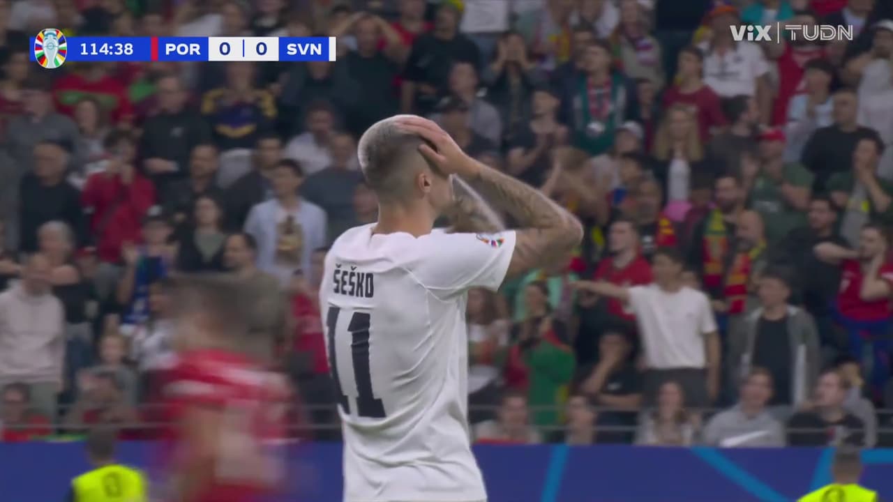 ¡Era un gol cantado! Error de Pepe, Sesko se va contra el portero y falla