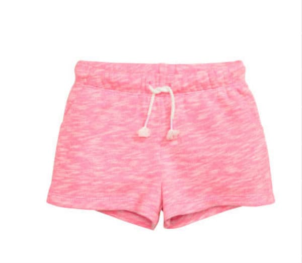 Shorts hechos con algodón orgánico para niñas activas que también cuidan el medio ambiente (Shorts H&M)