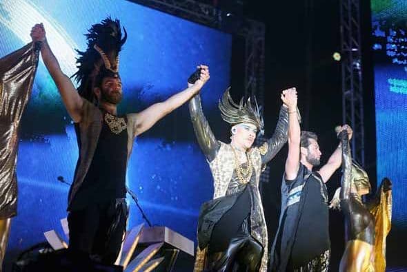 Escenarios llenos de tecnología, color y tramoyas, las estrellas de la música más coloridas y un clima envidiable hacen del Festival del Valle de Indio un experiencia que vale la pena repetir. ¿Vienes al segundo fin de semana de Coachella? ¿Quieres ver más fotos ?: